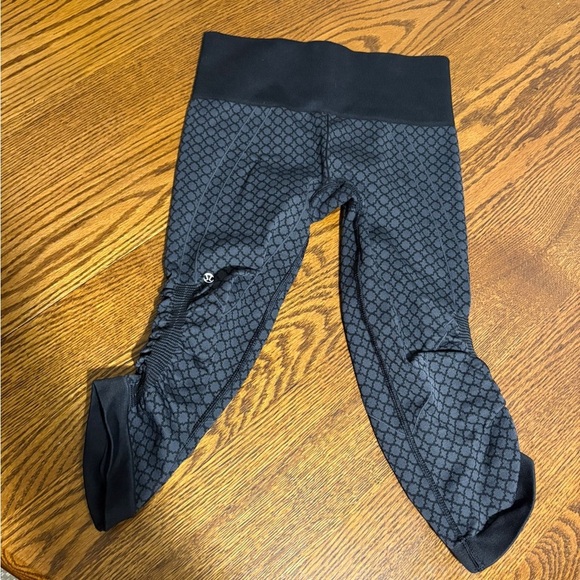 Lululemon ✨🍋Black  Leggings - Picture 1 of 6